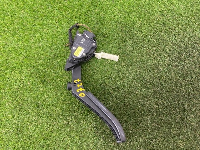 7L0723507D PORSCHE Педаль газа купить в Ирпень
