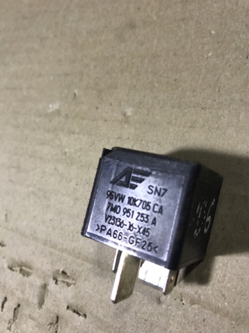 Многофункциональное реле 7M0951253A VAG