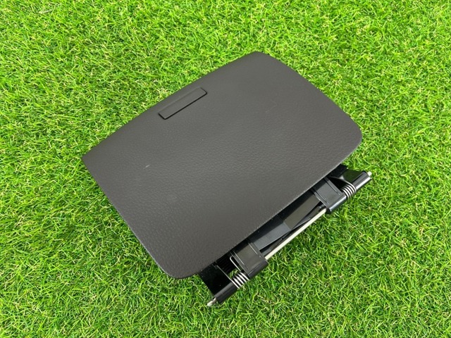 VAG 7P6857922F4A1 Ящик перчаточный (бардачок) в наличии Кривой Рог