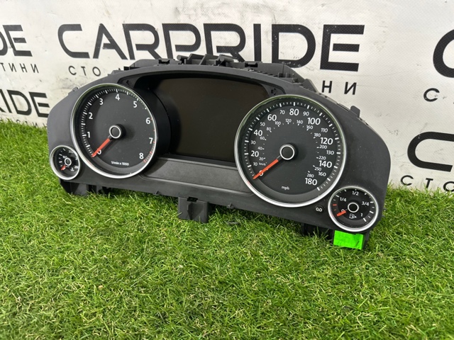 7P6920980M VAG Панель приборов купить в Николаев
