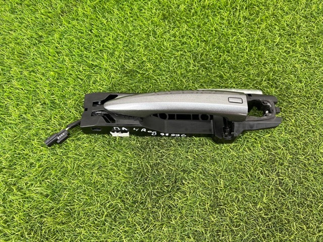 Ручка двери передней наружная 806406LE5B NISSAN