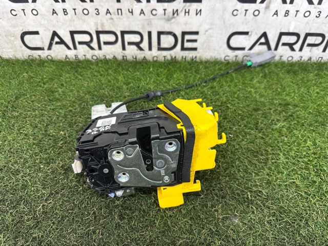 Замок передней пассажирской двери 81320L1020 HYUNDAI