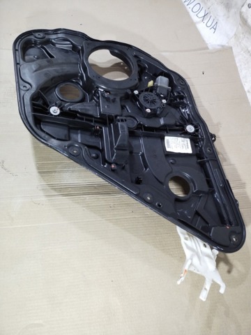 HYUNDAI 834603Q001 Мотор стеклоподъемника двери задней правой в наличии Киев