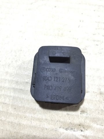8D0121276 VAG Подушка крепления радиатора верхняя купить в Хмельницкий