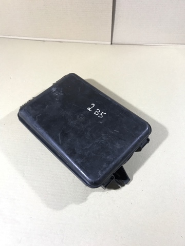 Корпус блока предохранителей 8D0927355A VAG