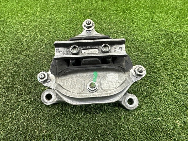 Подушка КПП 8K0399151BD VAG