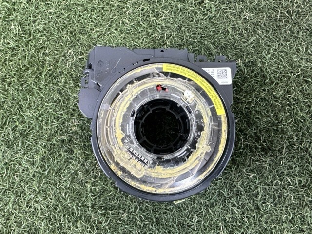 Кольцо подушки безопасности 8K0953568F VAG