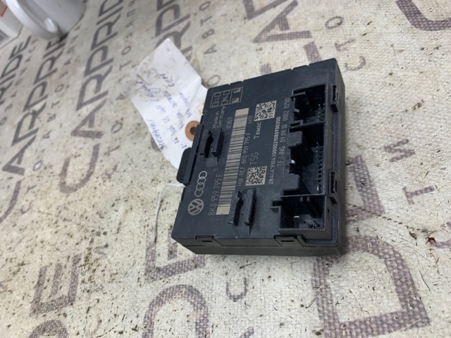 VAG 8K0959795F Блок комфорта задней двери в наличии Кривой Рог