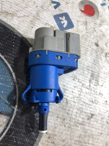 8T4T9G854AA FORD Датчик включения стопсигнала купить в Павлоград