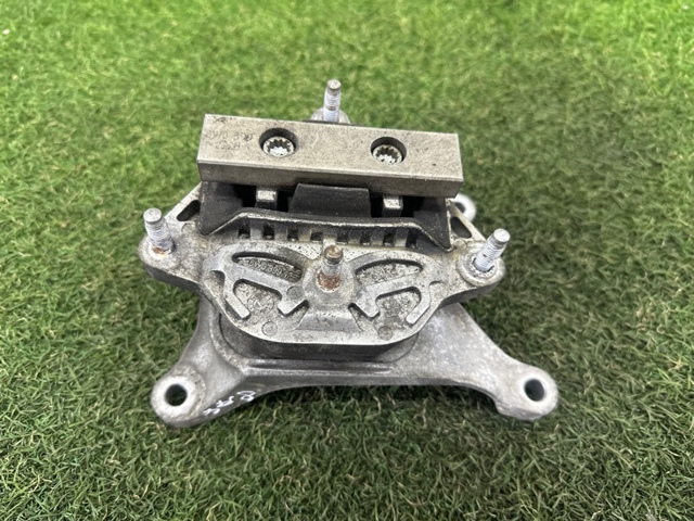 Подушка коробки передач 8W0399156AN VAG