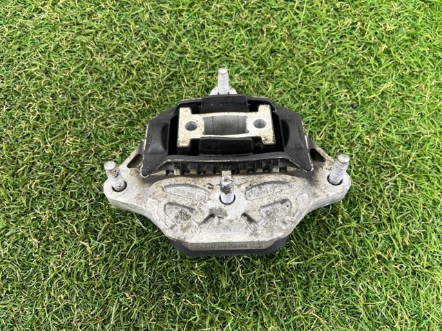 Подушка КПП 8W0399156AR VAG
