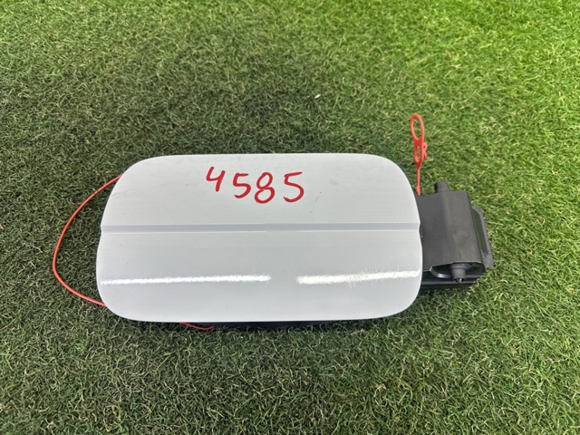 Корпус заливной горловины топливного бака 8W0809906 VAG