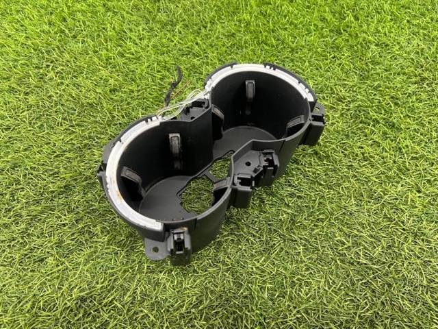 8W0862533D6PS VAG Подстаканник подлокотника центральной консоли купить в Одесса