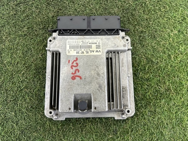 8W0907115C8W0 VAG Блок управления двигателем купить в Черкассы