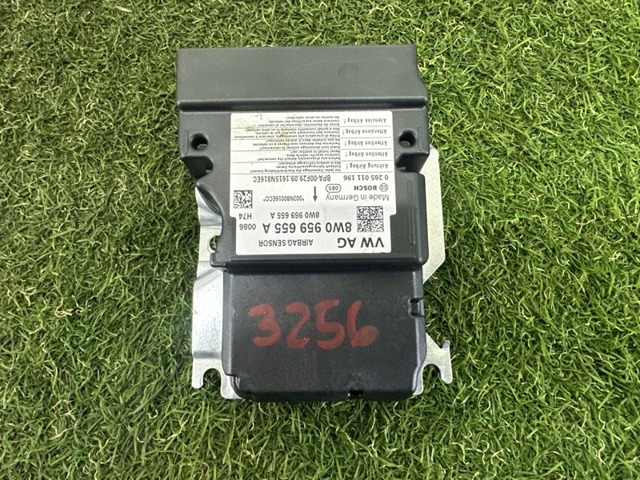 8W0959655A VAG купить в Ужгород