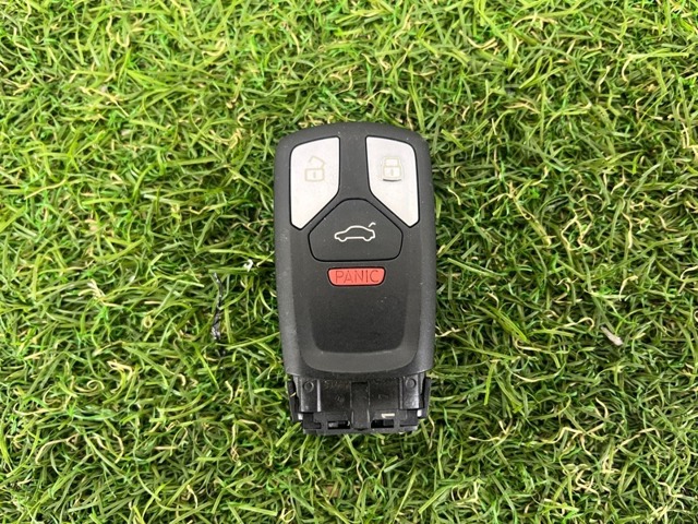 Брелок управления сигнализацией 8W0959754ANTKE VAG