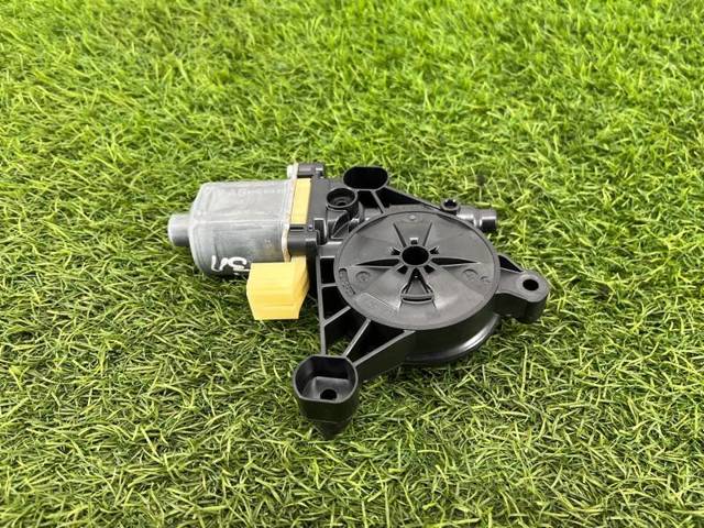 Привод электростеклоподъемника задний 8W0959811 VAG
