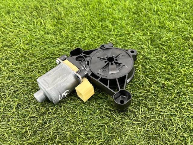 8W0959811DE Мотор стеклоподъемника двери задней левой купить Черновцы
