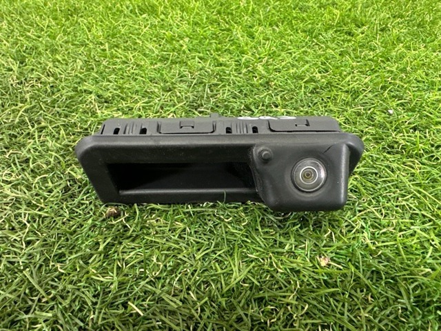 8W8827566E VAG Кнопка привода замка крышки багажника (двери 3/5-й (ляды) купить в Киев