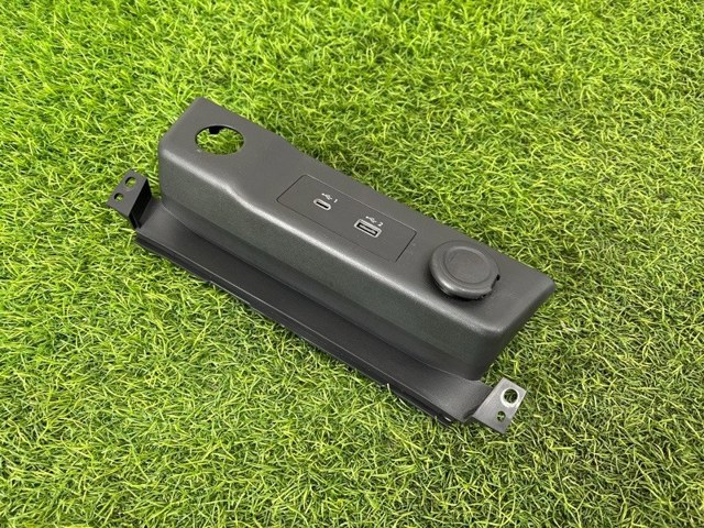 USB-разветвитель 969126RR0A NISSAN