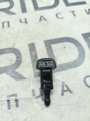 Веерная форсунка омывателя KIA Cerato III