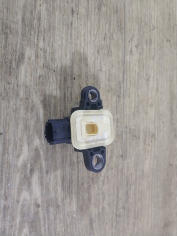 Датчик Айрбег передний 988361MA0A NISSAN