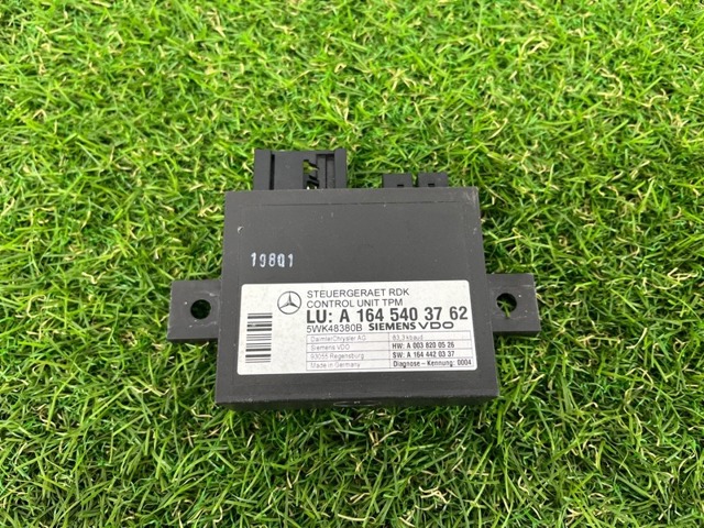 Блок системы контроля давления в шинах A1645403762 MERCEDES