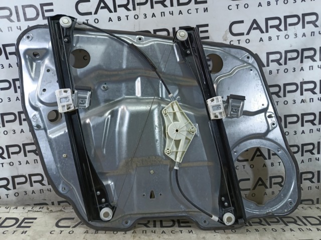 Стеклоподъемник передней правой двери A1647201679 MERCEDES