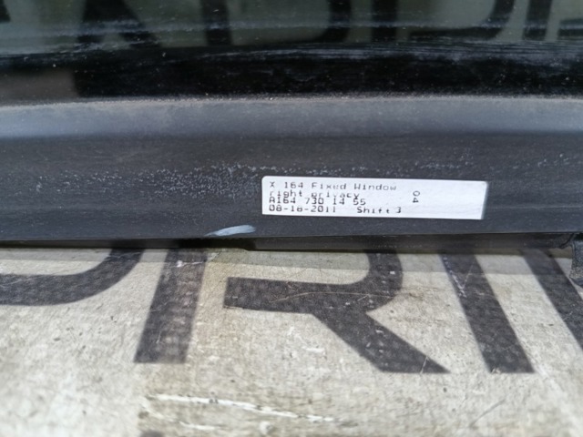 A1647301455 MERCEDES Стекло-форточка двери задней правой купить в Сумы