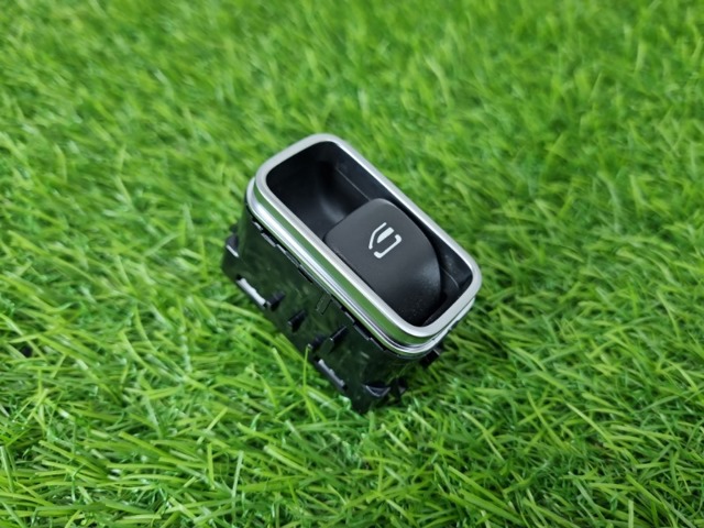A1679050201 MERCEDES Кнопка включения мотора стеклоподъемника передняя правая купить в Запорожье