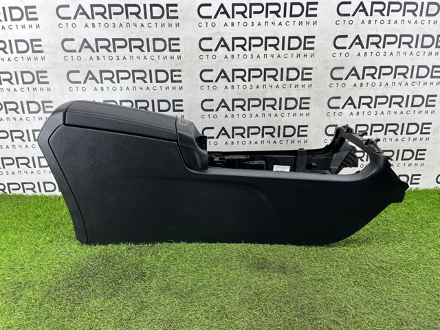 MERCEDES A17768066037C70 Подлокотник центральной консоли в наличии Запорожье