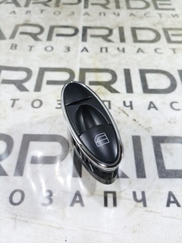 Кнопки переднего правого стекло подъёмника A2118219758 MERCEDES
