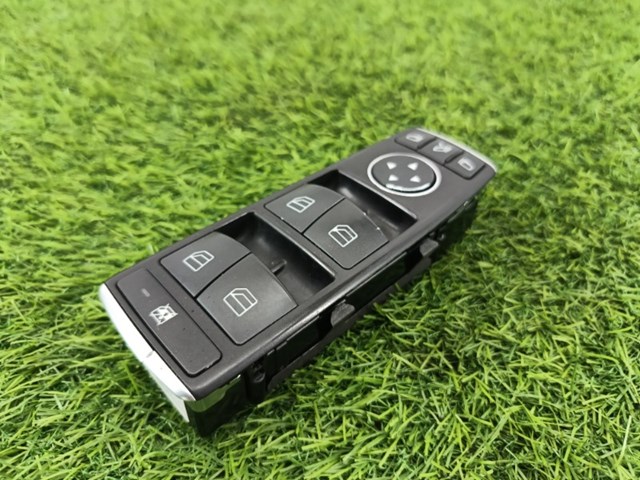 Кнопки переднего левого стекло подъемника A2129056100 MERCEDES