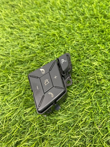 MERCEDES A21854002629107 Блок кнопочных переключателей рулевого колеса в наличии Запорожье