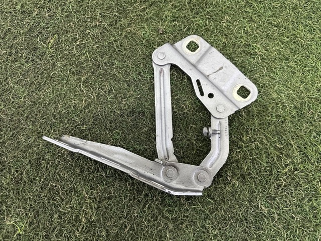 MERCEDES A2518800328 Петля капота левая в наличии Каменское
