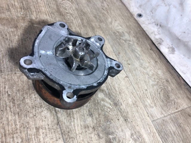 NISSAN B10101KC0A Помпа в наличии Тернополь