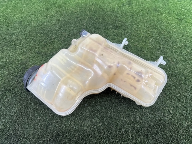 LAND ROVER CPLA8A080AA Бачок системы охлаждения расширительный в наличии Житомир