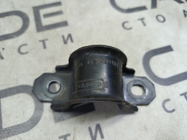 Хомут крепления втулки стабилизатора, заднего DG9C5B484AXB FORD