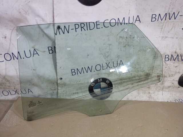 Стекло двери задней левой DS7Z5425713A FORD