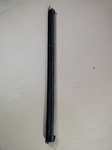 DS7Z5425860B FORD Уплотнитель стекла двери задней правой внутренний (планка) купить в Павлоград