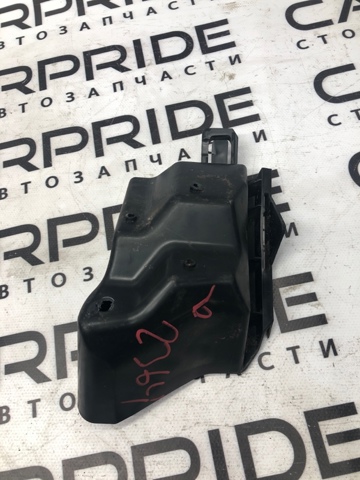 Правый кронштейн заднего бампера F1EZ17787B FORD