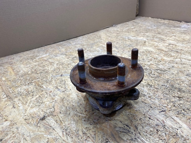 FR3Z1104A FORD Передняя ступица купить в Львов