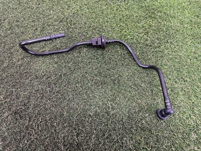 Клапан адсорбера паров топлива LR010749 LAND ROVER