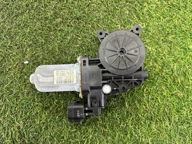 LAND ROVER LR031661 Мотор стеклоподъемника двери передней левой в наличии Кривой Рог
