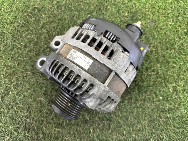 LR034013 LAND ROVER Генератор купить в Николаев
