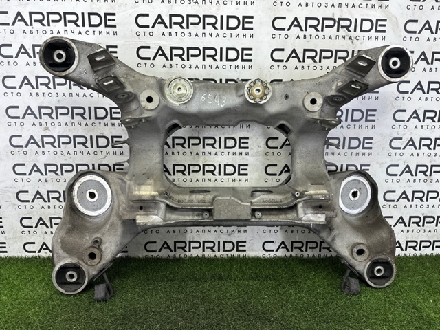 Подрамник задний LR037517 LAND ROVER