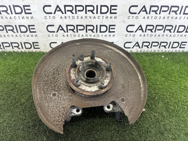 Цапфа поворотного кулака LR038551 LAND ROVER
