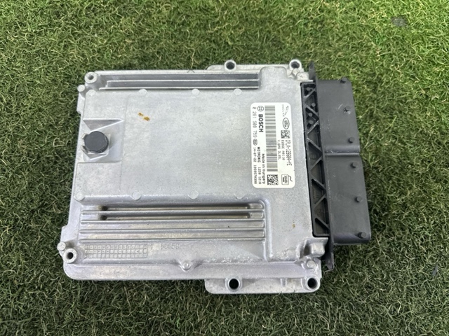 LAND ROVER LR038618 Блок управления двигателем в наличии Ирпень