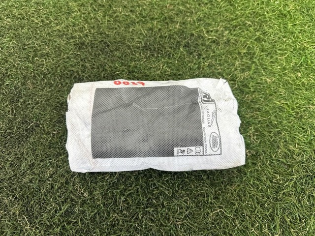 LR040377 Подушка безопасности (AIRBAG) спинки сиденья правого купить Николаев