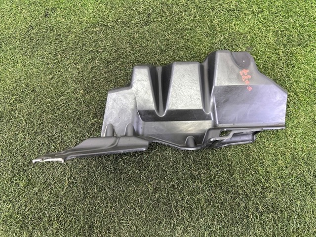 Защита двигателя, правая LR041944 LAND ROVER